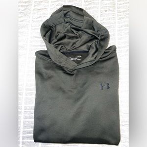 Like New Mens Under Armour Hoodie size Medium